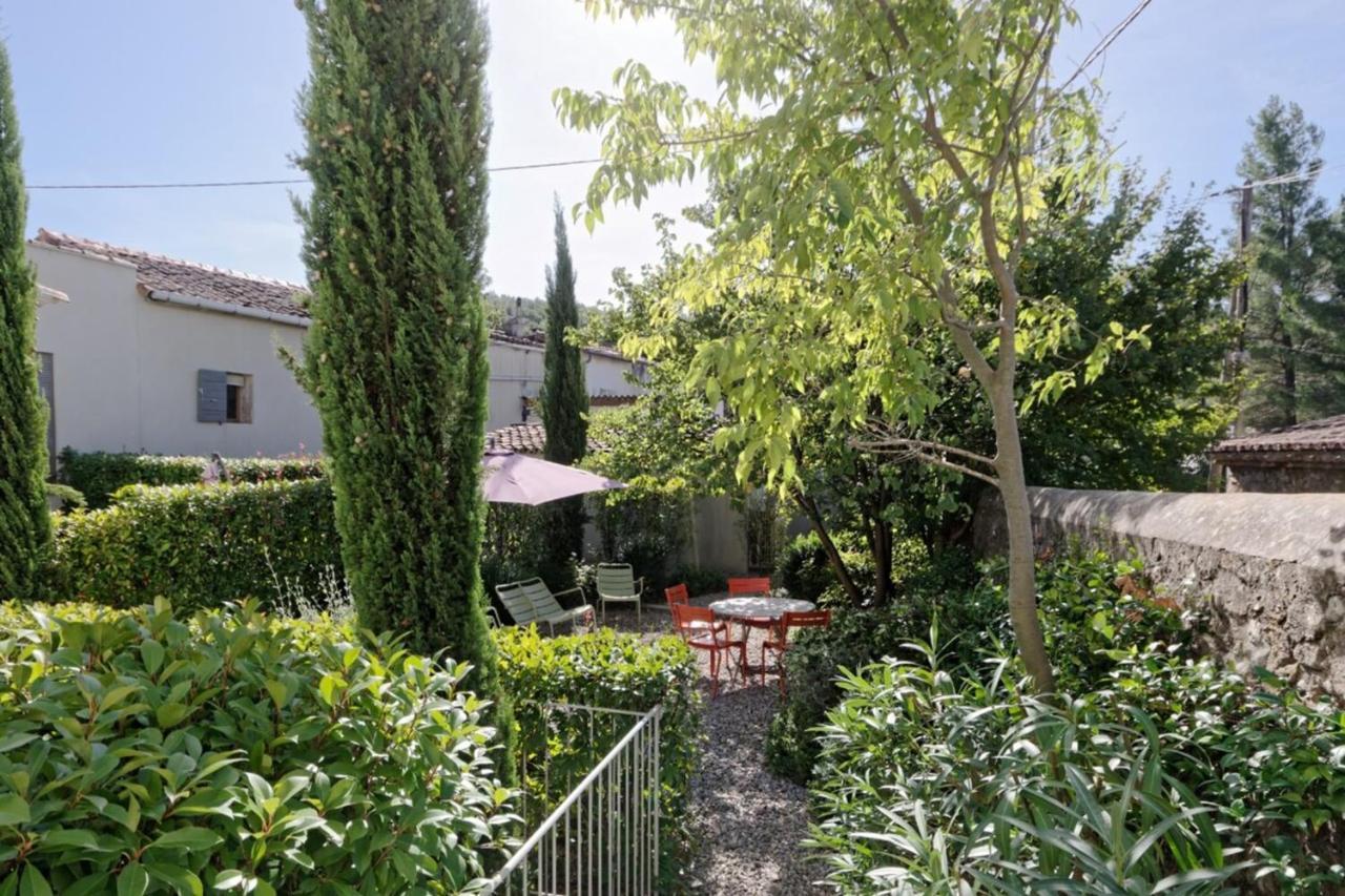 Private Furnished Apartment With All Comfort Has A Garden In A Green Space Meyreuil Exteriör bild