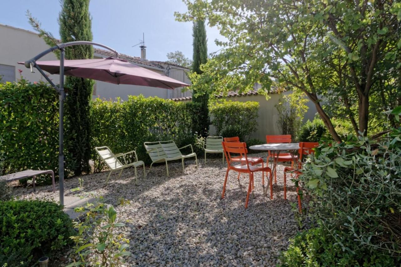 Private Furnished Apartment With All Comfort Has A Garden In A Green Space Meyreuil Exteriör bild