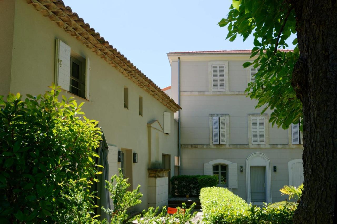 Private Furnished Apartment With All Comfort Has A Garden In A Green Space Meyreuil Exteriör bild