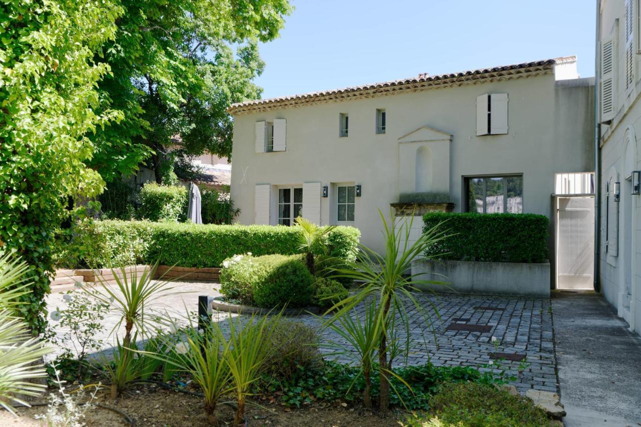 Private Furnished Apartment With All Comfort Has A Garden In A Green Space Meyreuil Exteriör bild